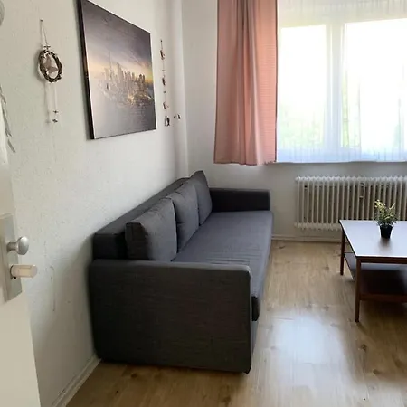 Apartment Lebt-wohnung Für Bis Zu 12 Personen