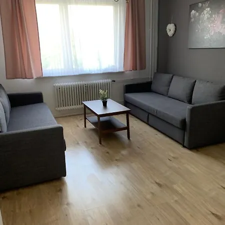 Apartment Lebt-wohnung Fur Bis Zu 12 Personen *