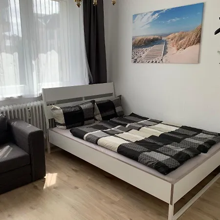 Lebt-wohnung Für Bis Zu 12 Personen
