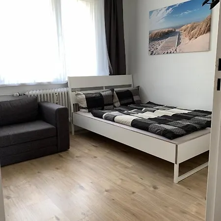 Lebt-wohnung Für Bis Zu 12 Personen Apartment *