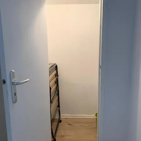 Apartment Lebt-wohnung Für Bis Zu 12 Personen