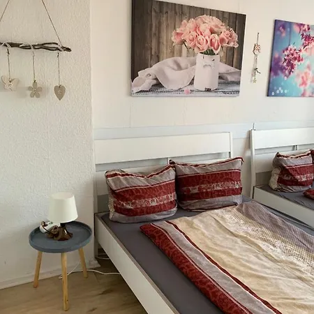 Apartment Lebt-wohnung Für Bis Zu 12 Personen